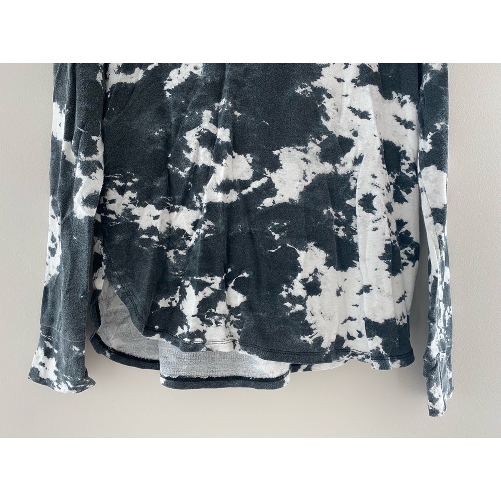 Betsy Johnson Tie-dye Top - Picture 3 of 11